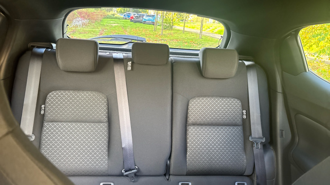 Nissan Juke 1.0 DiG-T N-Connecta 5dr [Revised] Petrol Hatchback - Image 15